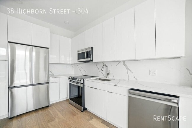property at 38 Hichborn St