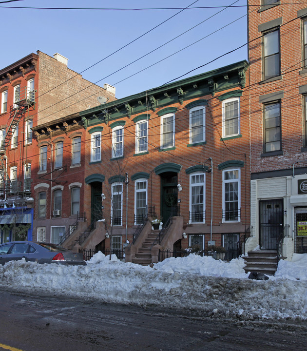 522-524 Jersey Ave in Jersey City, NJ - Building Photo