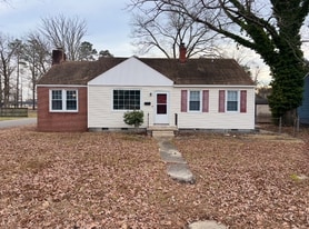 101 S Holly Ave in Highland Springs, VA - Building Photo