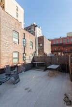 W 97TH ST. in New York, NY - Foto de edificio - Building Photo