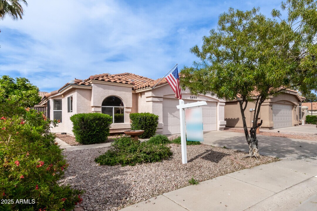 3490 W Golden Ln in Chandler, AZ - Building Photo