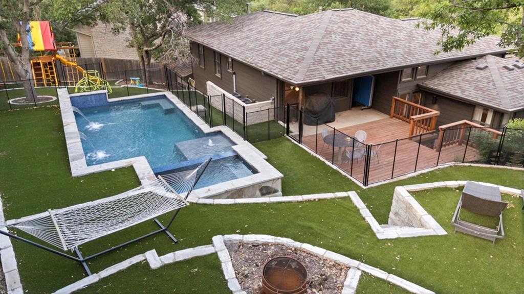 6002 Mt Bonnell Rd in Austin, TX - Building Photo