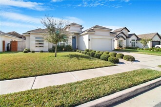 4005 Water Lily Ave in McAllen, TX - Foto de edificio - Building Photo