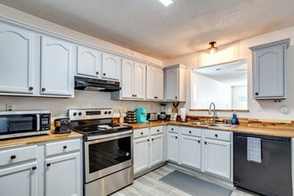 720 Monroe Senter St in Knoxville, TN - Building Photo - Building Photo