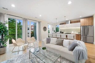 2110 W Washington Blvd, Unit SI ID1261735P in Chicago, IL - Building Photo