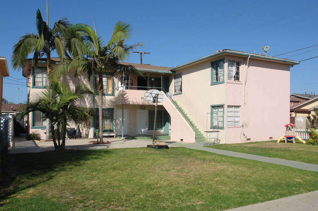 915 N A St in Oxnard, CA - Building Photo