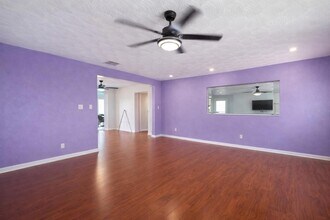 2403 Cleveland Rd in Sebring, FL - Foto de edificio - Building Photo