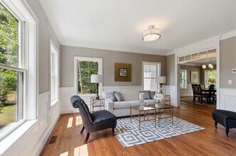 56 Blossomcrest Rd in Lexington, MA - Building Photo - Building Photo