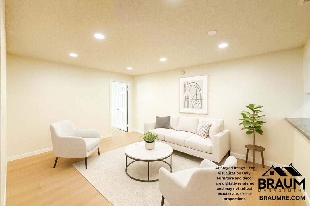 4638 Tilden Ave in Los Angeles, CA - Building Photo