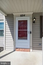 604 Rockwood Dr in Elizabethtown, PA - Building Photo - Building Photo