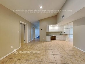 2464 Carolton Rd in Maitland, FL - Foto de edificio - Building Photo