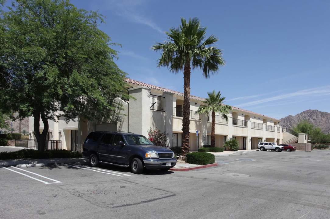 Bldg F in La Quinta, CA - Building Photo