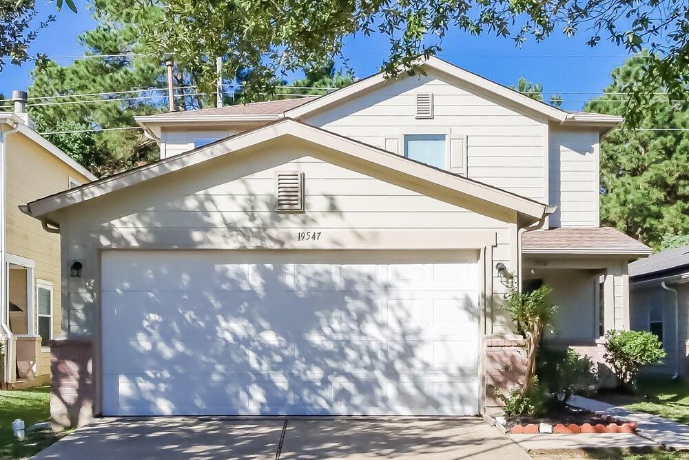 19547 Rippling Brook Ln in Tomball, TX - Building Photo