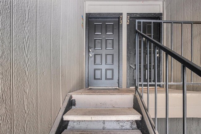 10811 Richmond Ave. in Houston, TX - Building Photo - Building Photo