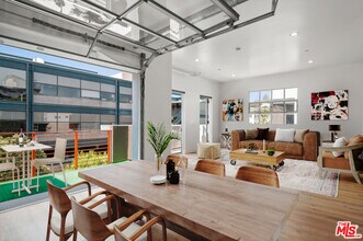 212 Marine St in Santa Monica, CA - Building Photo - Building Photo