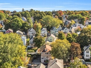 25 Felton Pl in Melrose, MA - Building Photo - Building Photo