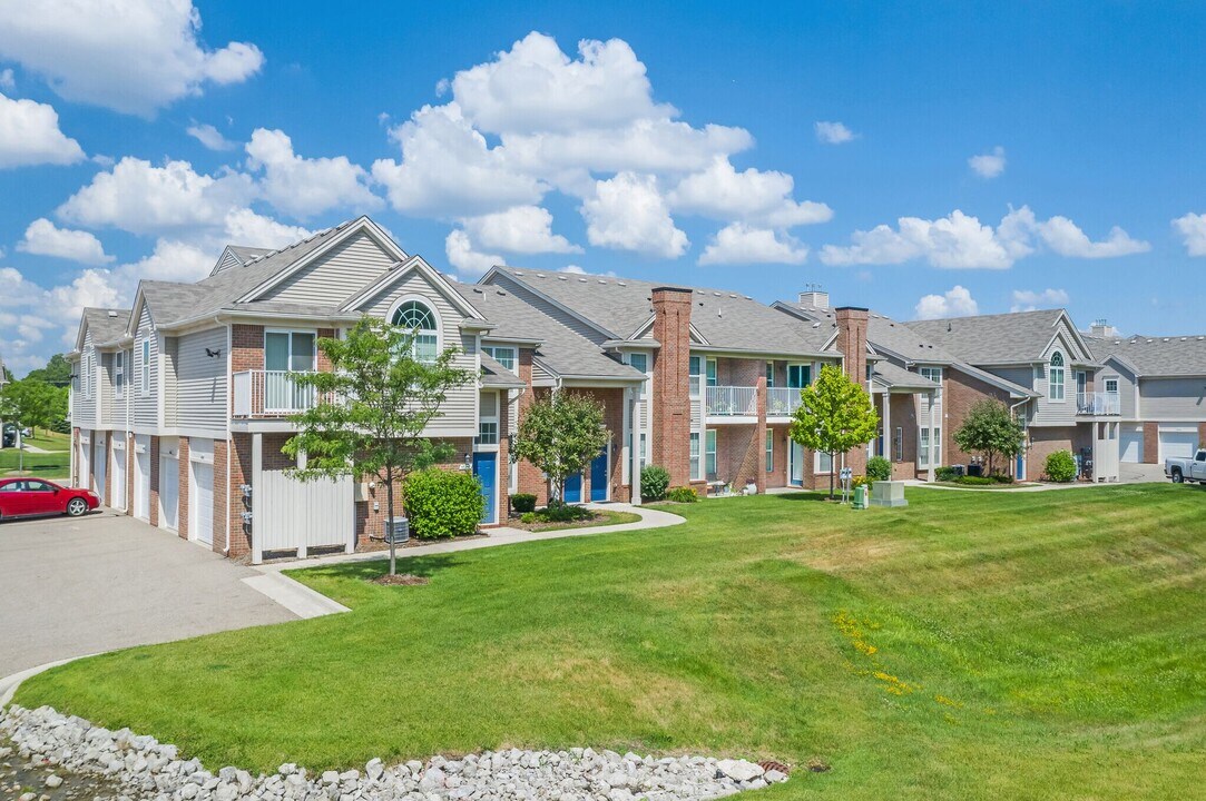 Ashford Apartments in Shelby Township, MI - Building Photo