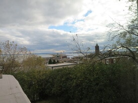 209 E 4th St, Unit 2