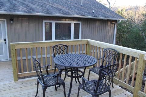 property at 1716 Pleasant Grove Church Rd