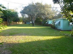 New Horizons in Delray Beach, FL - Foto de edificio - Building Photo