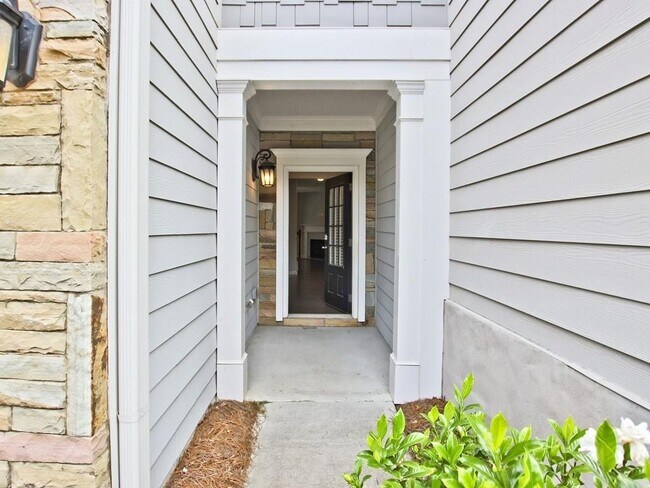 3166 Cross Creek Dr in Cumming, GA - Building Photo - Building Photo