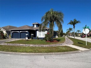 1925 Magical Ln in Kissimmee, FL - Building Photo - Building Photo