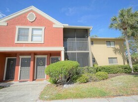 5748 Baywater Dr in Tampa, FL - Building Photo