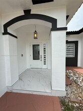 1407 SE 6th St in Homestead, FL - Building Photo - Building Photo
