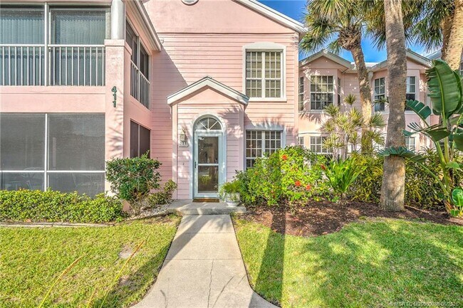 property at 411 NE Plantation Rd