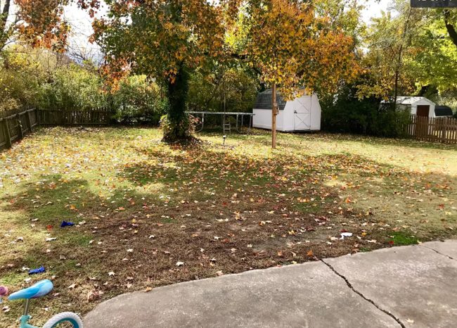 110 Meadow Ln in Warrensburg, MO - Building Photo - Building Photo