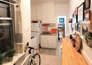 17 Parkman St, Unit 2C in Brookline, MA - Building Photo - Building Photo