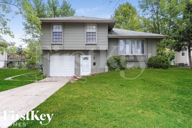 property at 400 SW Glendana St