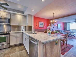 10600 S Ocean Dr in Jensen Beach, FL - Building Photo - Building Photo