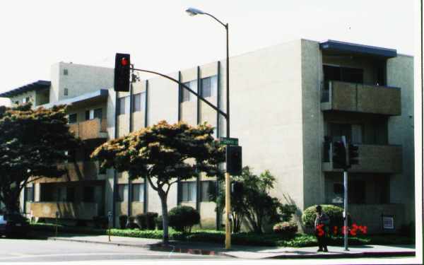 1255 Hays St in San Leandro, CA - Building Photo - Building Photo