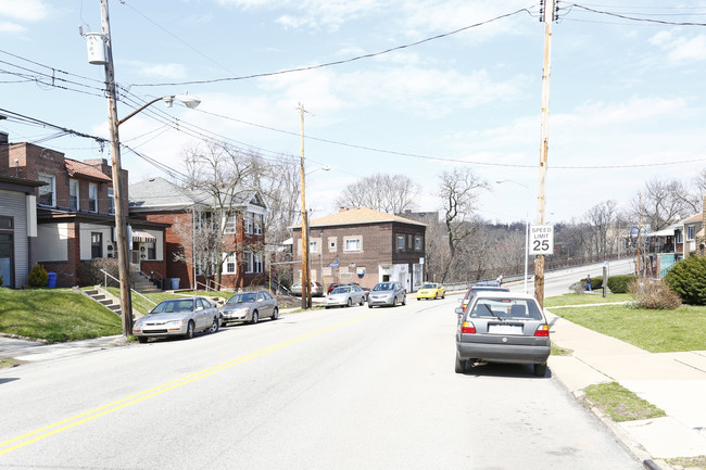 4002-4004 Murray Ave in Pittsburgh, PA - Building Photo - Building Photo