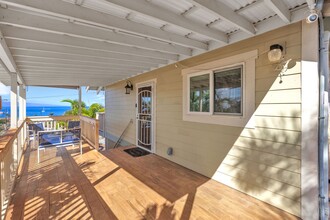 1276 Nahale Pl in Lahaina, HI - Building Photo - Building Photo