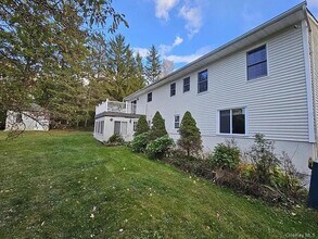 1 O Hare Dr in Lagrangeville, NY - Building Photo - Building Photo