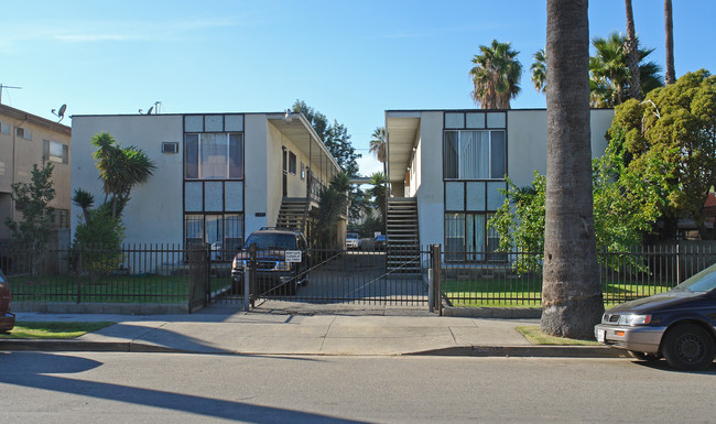 1319 S St Andrews Pl in Los Angeles, CA - Building Photo - Building Photo