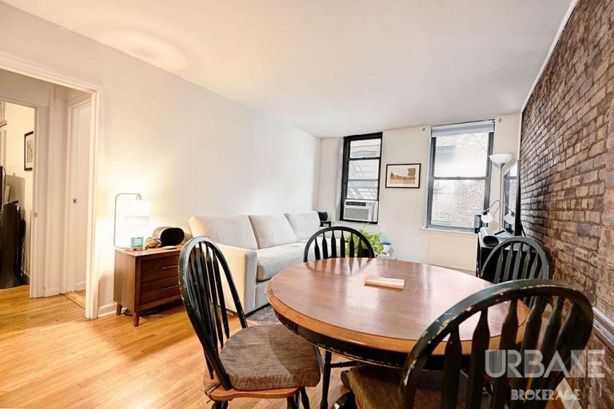 35 Grove St in New York, NY - Building Photo