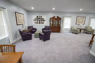 3125 W Michigan Ave in Kalamazoo, MI - Building Photo - Interior Photo