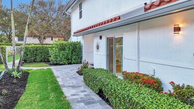 8608 Vía Giula in Boca Raton, FL - Building Photo - Building Photo