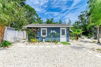 2031 Oak Terrace in Sarasota, FL - Building Photo - Building Photo