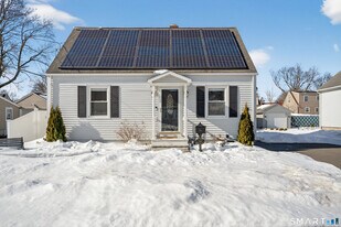 122 Shawmut Ave in North Haven, CT - Building Photo