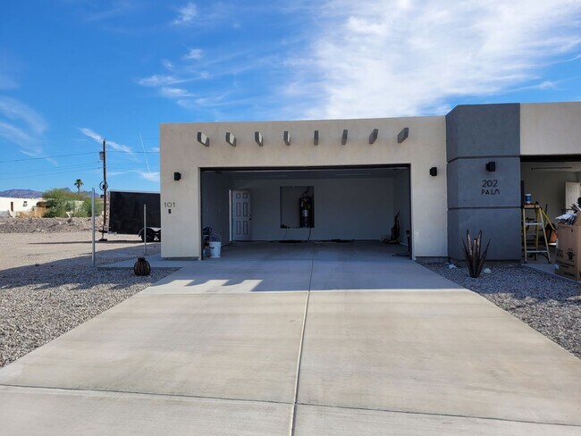 202 Palm Ave in Bullhead City, AZ - Building Photo - Building Photo