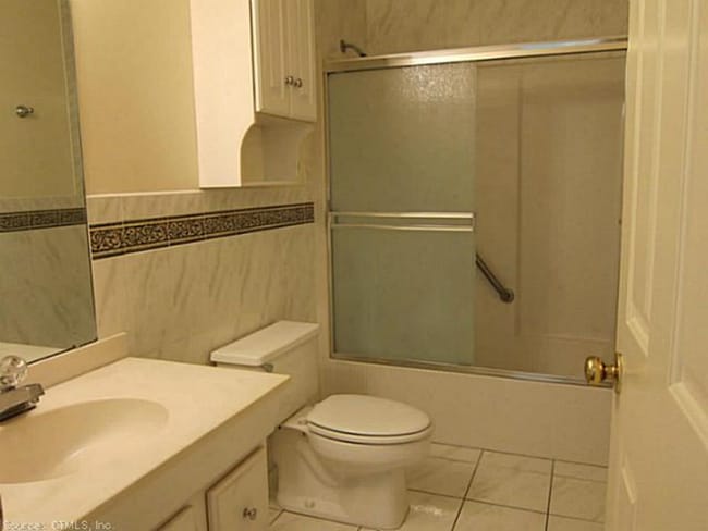 25 Founders Village in Clinton, CT - Building Photo - Building Photo