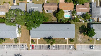 2348 Shelley St, Unit 12 in Clearwater, FL - Building Photo - Building Photo