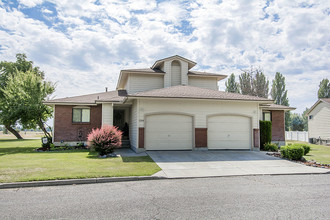 Fairchild AFB Homes in Fairchild Air Force Base, WA - Building Photo - Building Photo