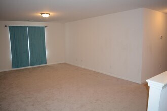 2441 Westgate Dr in Sanford, NC - Building Photo - Building Photo