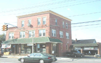 341-343 Ridge Rd in Lyndhurst, NJ - Building Photo - Building Photo