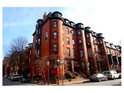 2-6 Brimmer St in Boston, MA - Foto de edificio